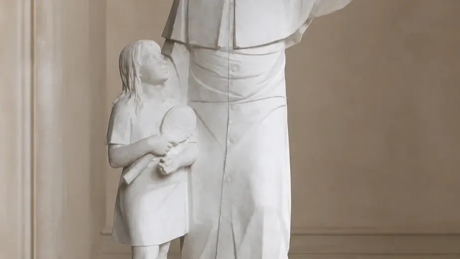 Don bosco e laura in marmo bianco, con gruppo con figura religiosa, bambina e gesto benedicente