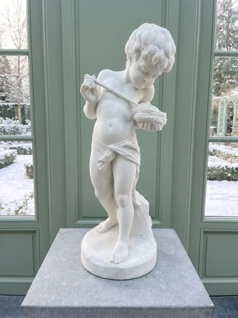 Statua Bambino con Uccellini Scolpita in Marmo Bianco di Carrara