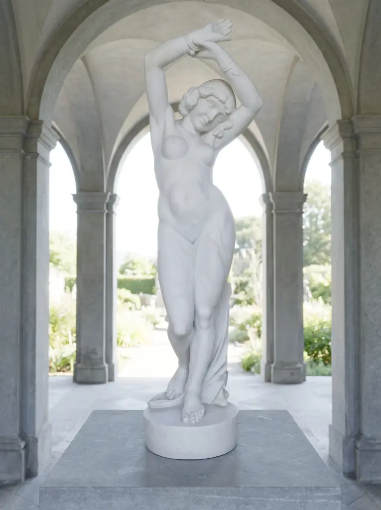 Statua Odalisca in Marmo Bianco